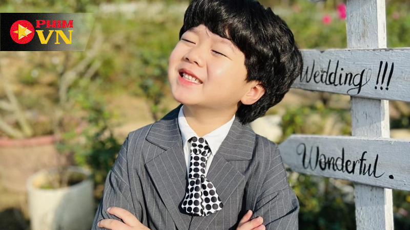 Diễn xuát dễ thương của Gia Nghĩa trong Gia Đình Vui Bất Thình Lình