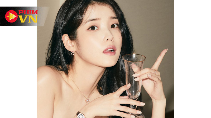 IU (Lee Ji Eun) – Em gái quốc dân của Hàn Quốc