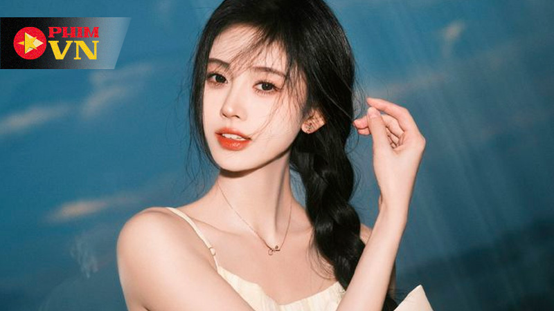 Diễn viên Cúc Tịnh Y