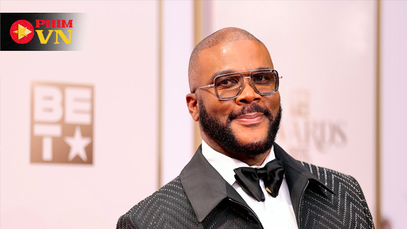 Tyler Perry (1 tỷ USD)