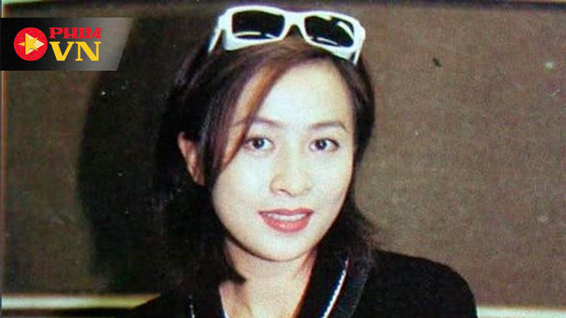 Lưu Gia Linh (Carina Lau)