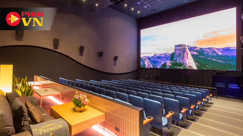 Toàn cảnh CGV Crescent Mall – rạp view hồ đẹp nhất TP.HCM