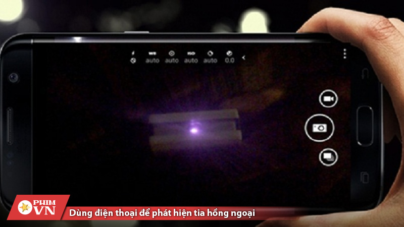 Cách check cam ẩn ở rạp phim